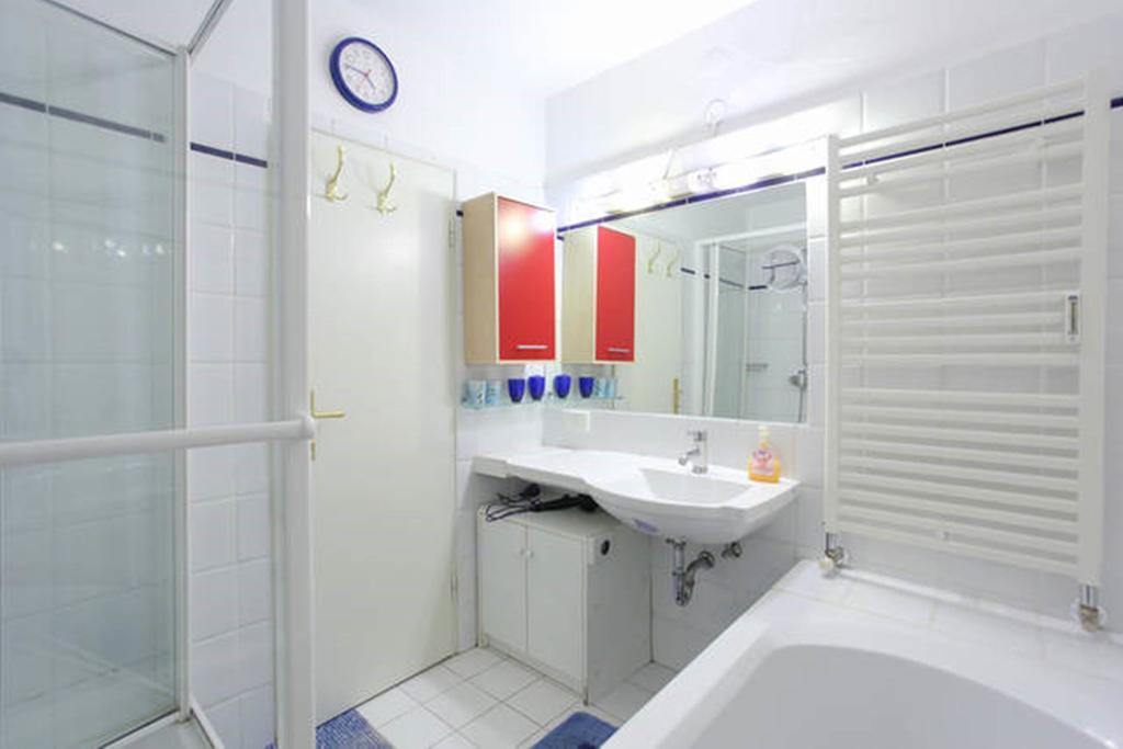 Apartment Mariahilf - 4Rooms4You Wien Rum bild